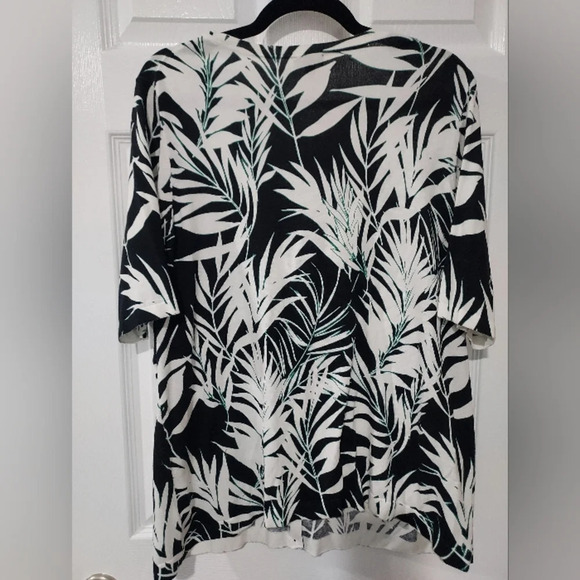 Talbots Woman White, Black & Green Bamboo Leaf Print Short Sleeve Cardigan 2X - Picture 9 of 10
